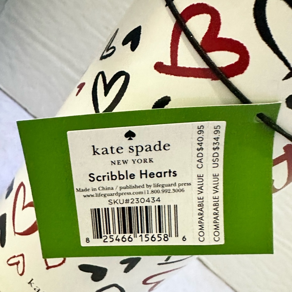 Kate Spade scribble hearts 17oz water bottle - Picture 3 of 5